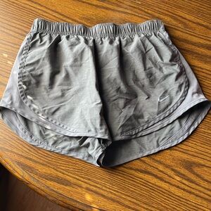 Nike dri fit workout shorts light gray medium